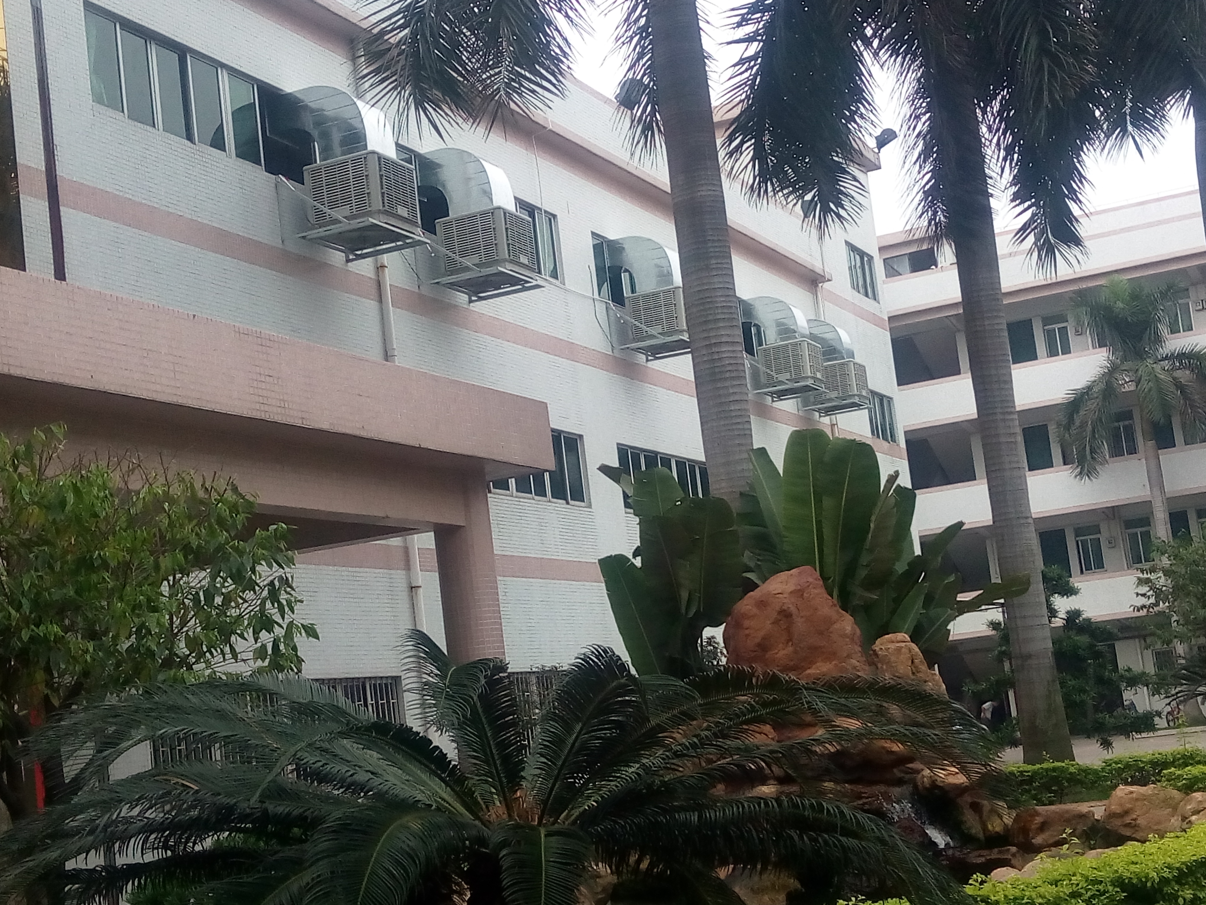 汽車(chē)車(chē)間廠(chǎng)房降溫設(shè)備…